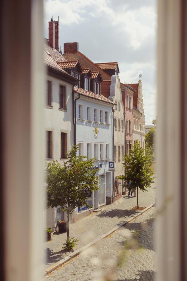 Exklusive Ferienwohnung Arthur In Zentraler Bestlage Von Zeitz! Vollausgestattet, Fahrstuhl, Magenta-Tv, Highspeed Wlan Εξωτερικό φωτογραφία